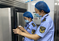 凸起节日热销食物、处所特色食物和米面 